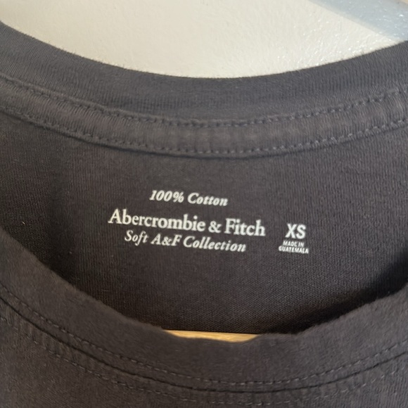 Abercrombie Women’s Britney Spears Relaxed Graphic Tee - Picture 6 of 6